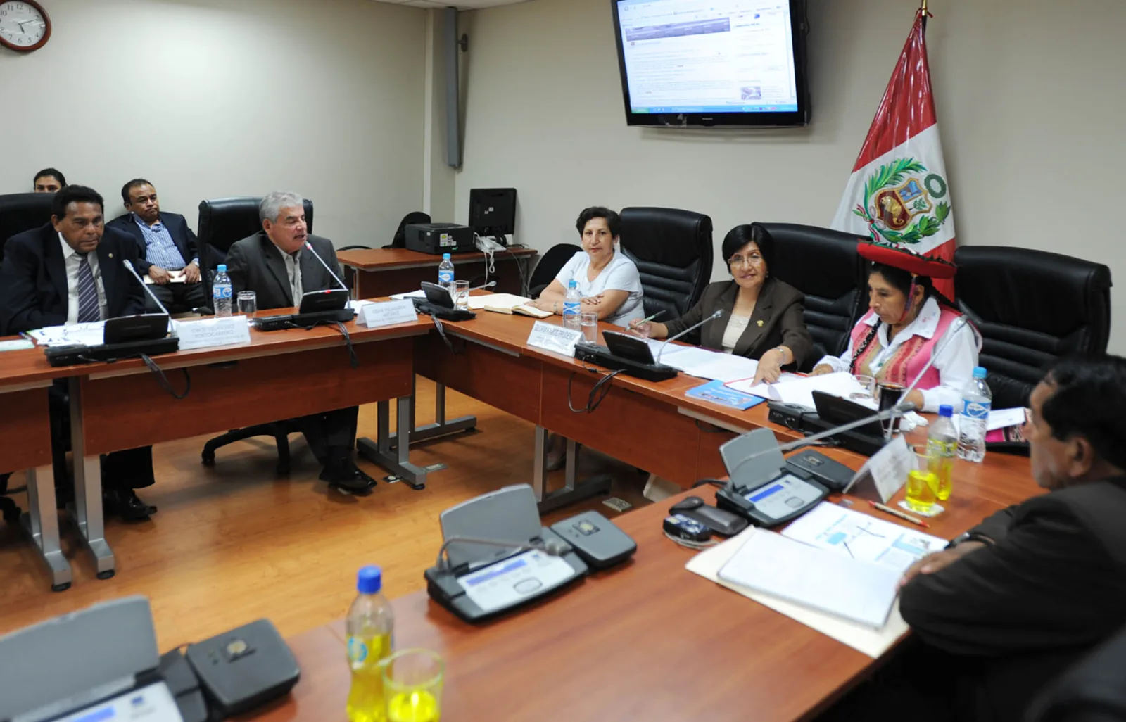 File:Evalúan y Plantean solución a problemática Indígena.jpg