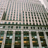 Fachada del Trump Building en el centro de la ciudad de Nueva York, que muestra arquitectura art déco.