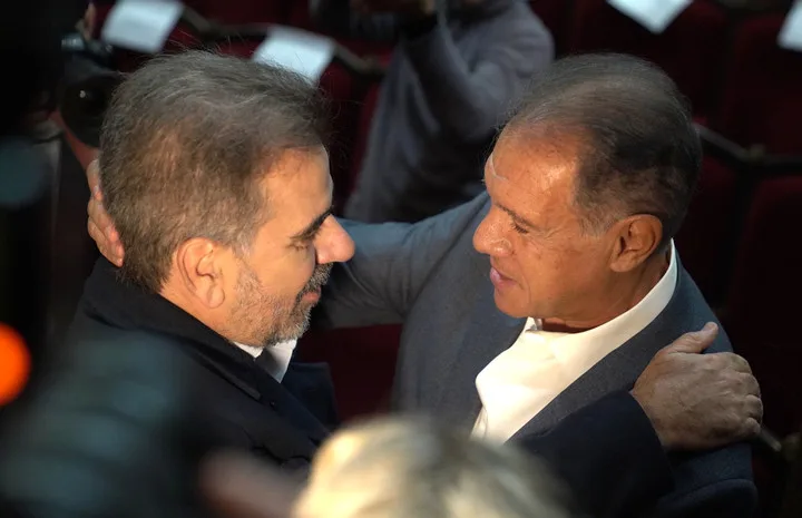 Las encuestas enfrían a tres outsiders rumbo a 2027