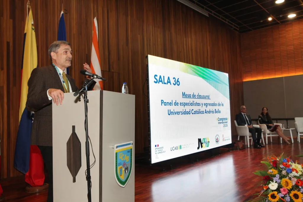 UCAB cierra congreso de gobernanza con 262 ponentes y 1.000