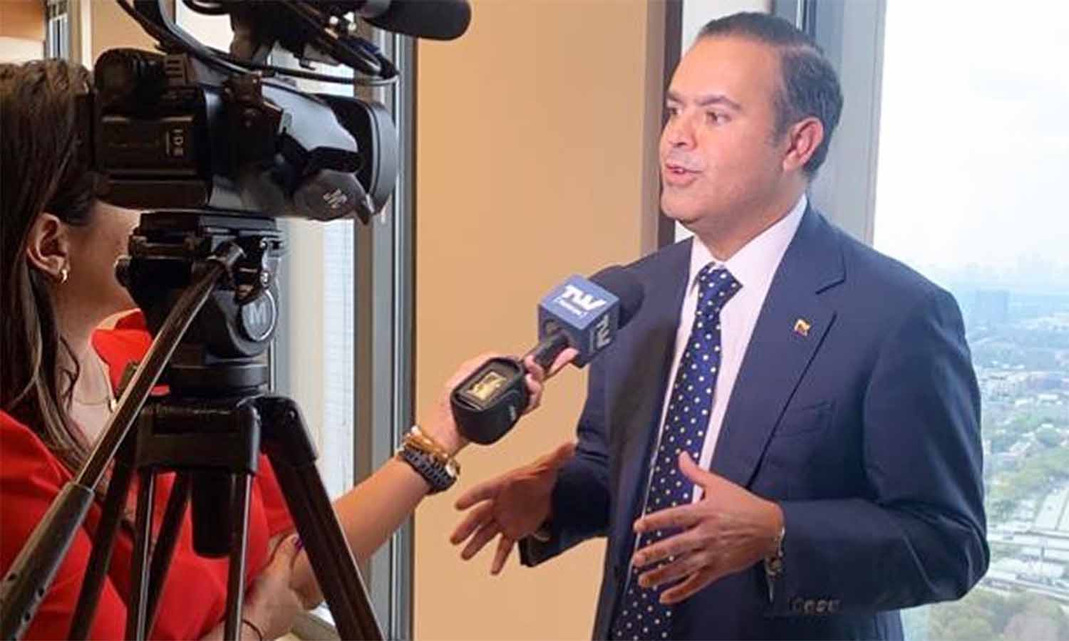 Enviado de la AN 2015 insta a Biden a aliviar sanciones petroleras