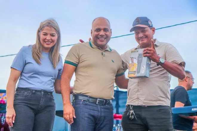 Cabimas homenajeó a los padres con actividad en el Boulevard Costanero