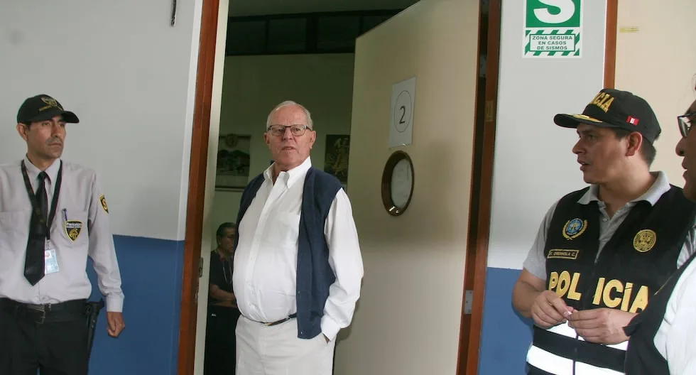 Kuczynski salió de una clínica y seguirá tratamiento ambulatorio