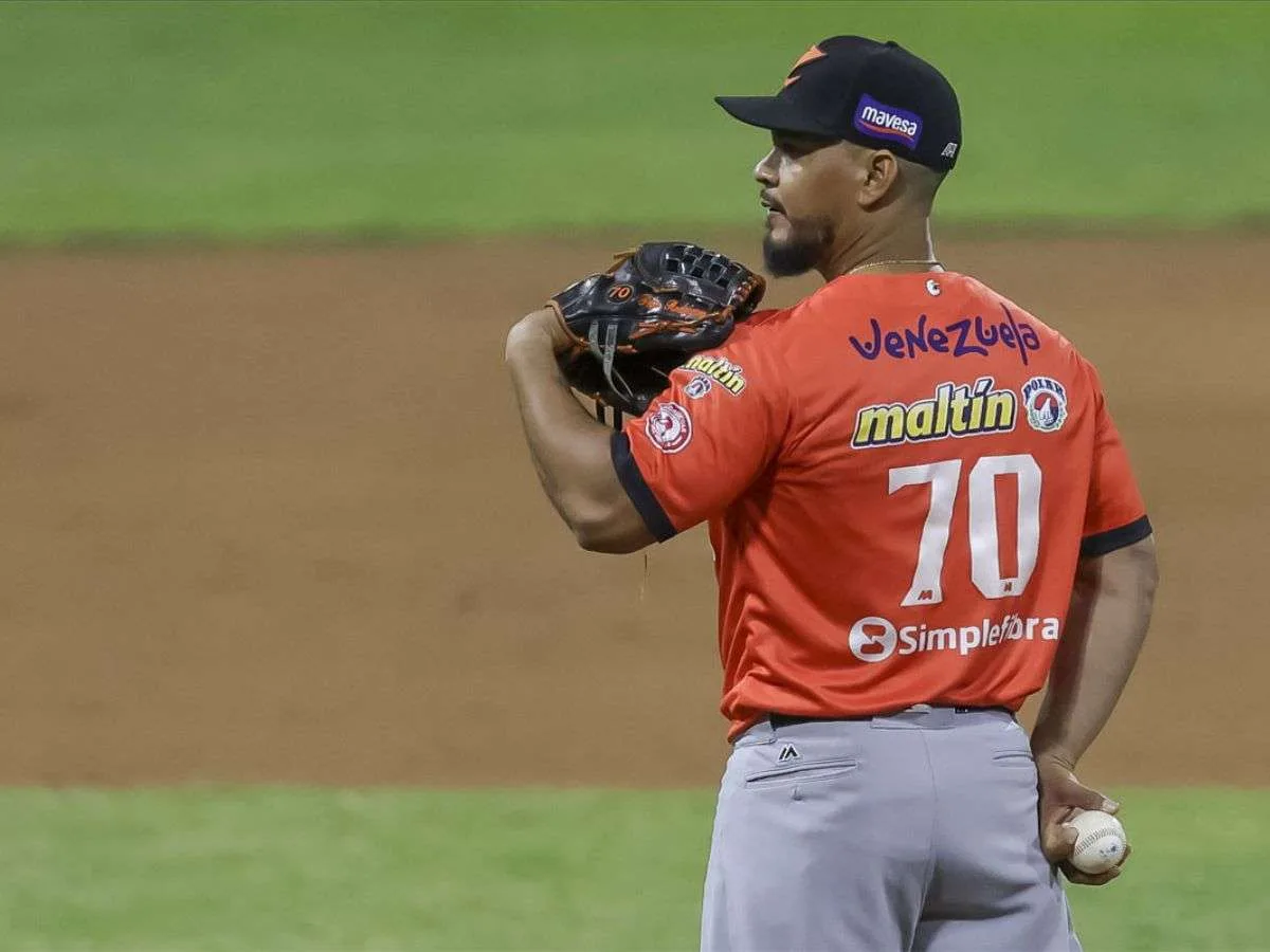 Tiburones y Águilas sellan canje de cinco serpentineros