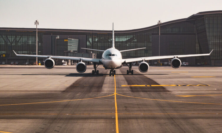 
			Leyendas urbanas de aeropuertos: Mitos y verdades sobre los retrasos de vuelo		