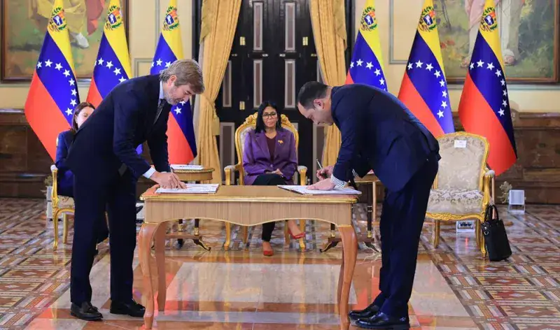 Pdvsa y Repsol acuerdan explorar la Costa Oriental del Lago en Trujillo