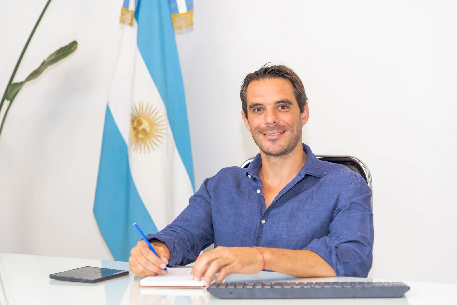 Los Passaglia llevan a San Nicolás su apuesta presidencial para 2027