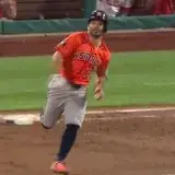 José Altuve conecta su hit 2.500 en las Grandes Ligas