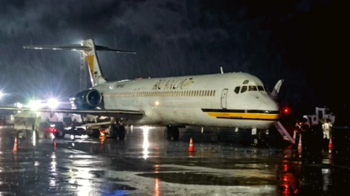 Rayo deja nueve heridos en el aeropuerto Arturo Michelena