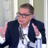 Zumaeta pide llevar al Pleno del Senado el debate de facultades