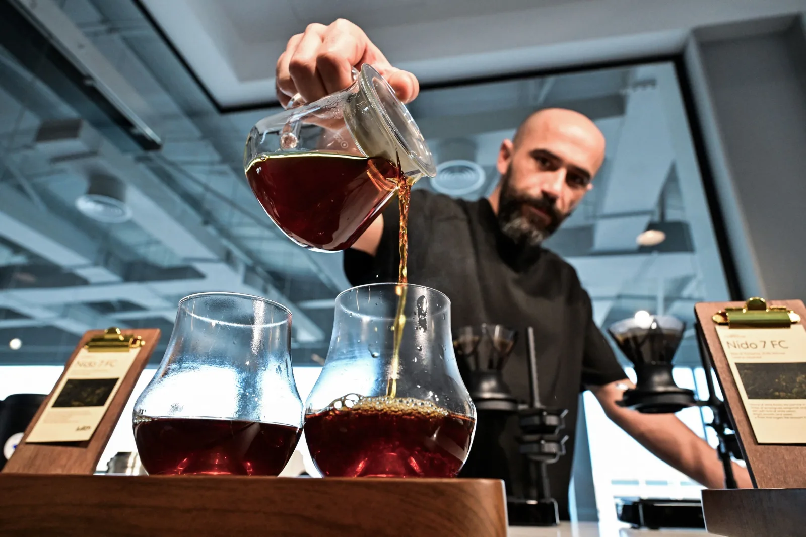 Café y cuerpo: estudio lo vincula con menos grasa y más músculo