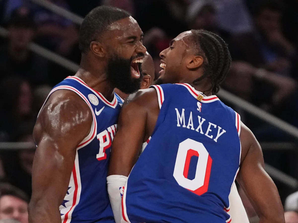 Maxey lideró a Filadelfia en el estreno ante Knicks
