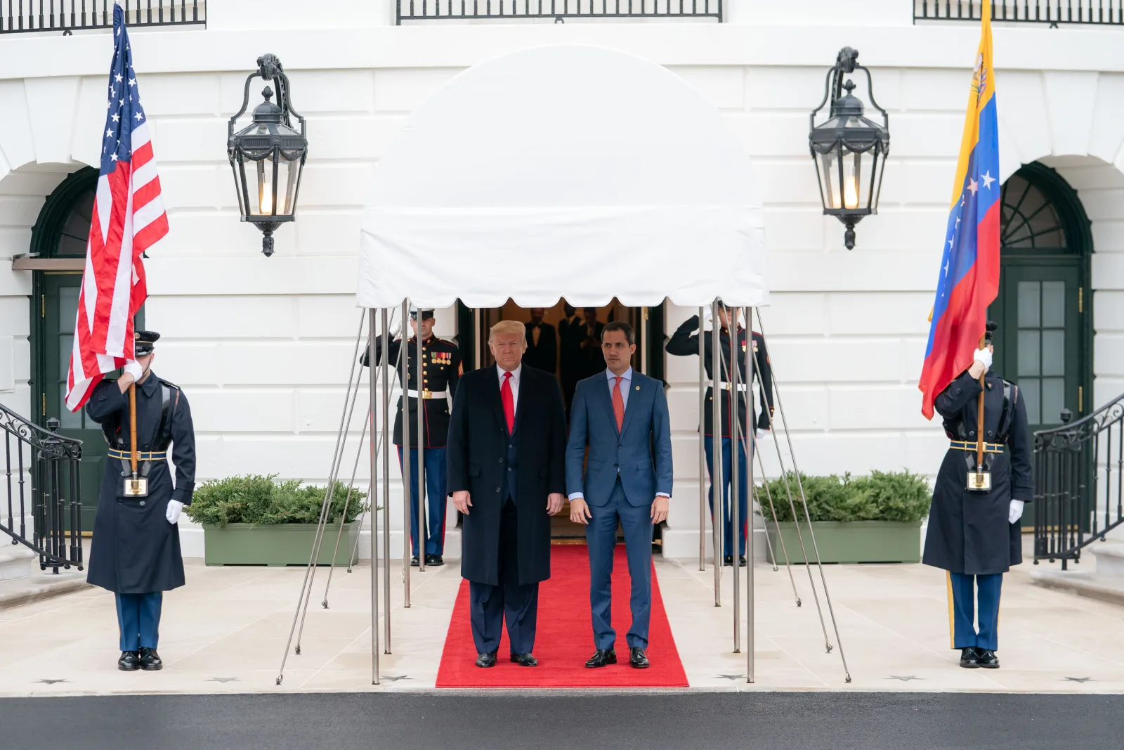 El presidente Trump se reúne en la Casa Blanca con la presidenta interina de la República Bolivariana de Venezuela (49494079201)