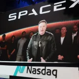 Musk promete regalar una acción de SpaceX a cada niño en EE UU
