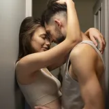 La Generación Z tiene menos sexo, pero el deseo sigue