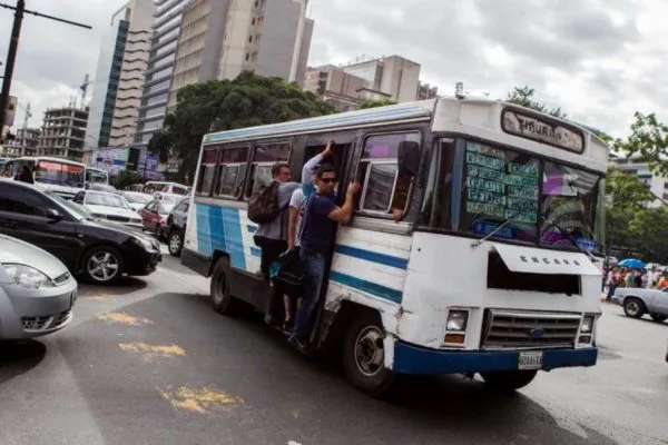 Transportistas piden cobro automatizado para ajustar el pasaje