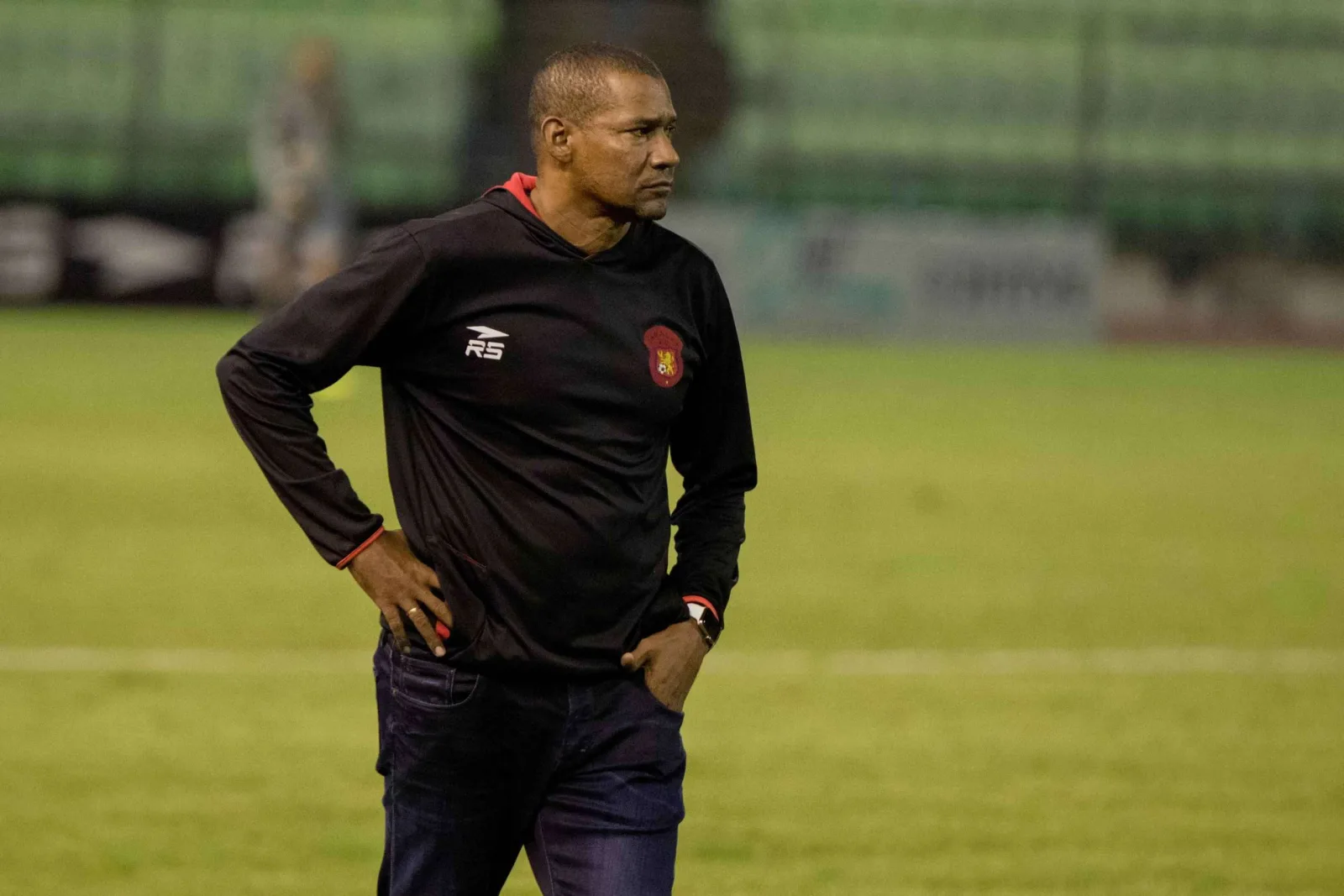 Sanvicente admite el golpe tras caer en el clásico