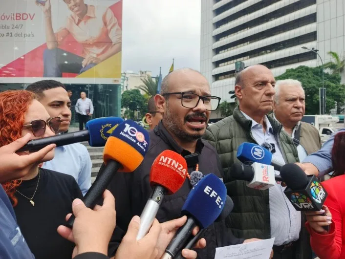 Juez dejó sin efecto casi todos los cargos contra Ostos y Castillo