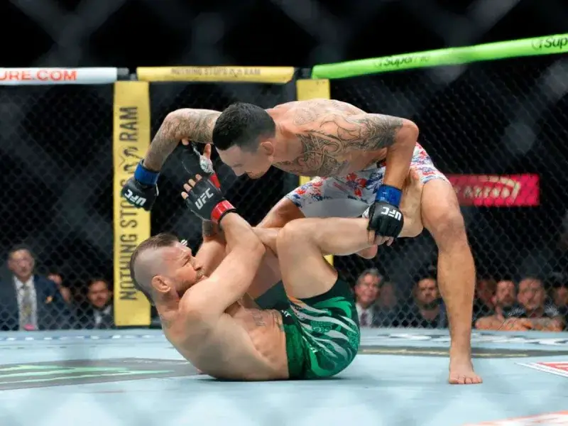 McGregor: Manager niega lesión preexistente antes de su pelea corta