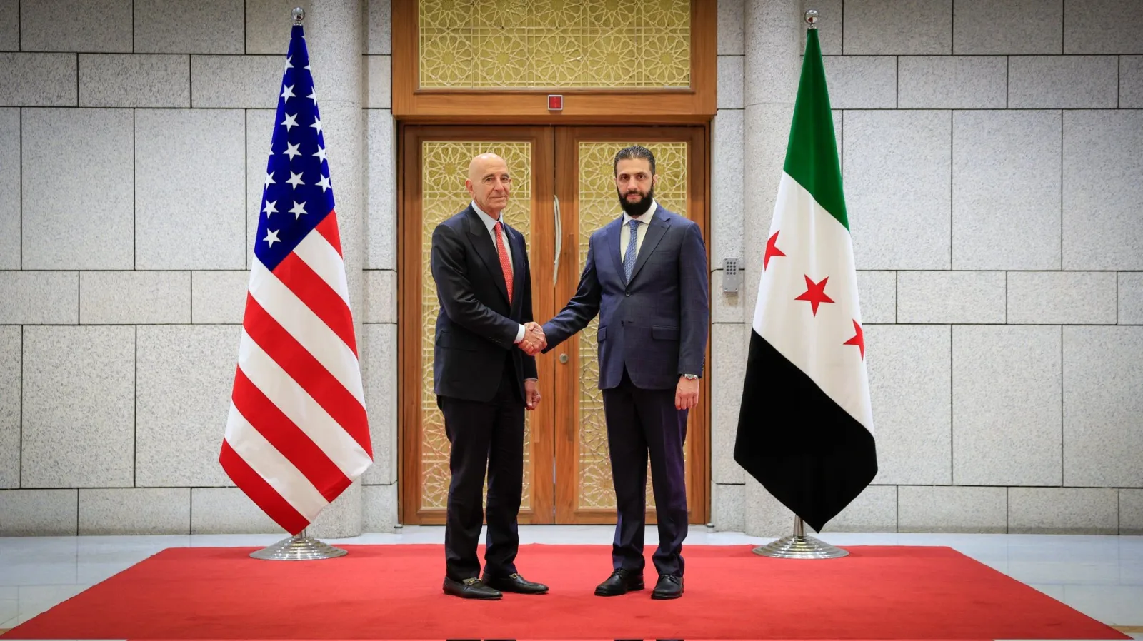 Tom Barrack se reunió con Ahmed al Sharaa en Siria en mayo de 2025