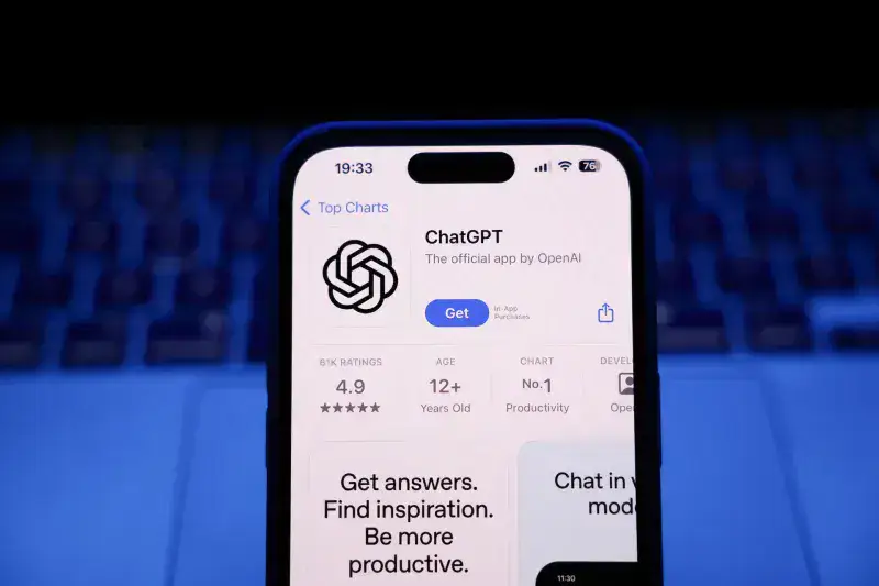 ChatGPT cae por primera vez por debajo del 50% de cuota de mercado
