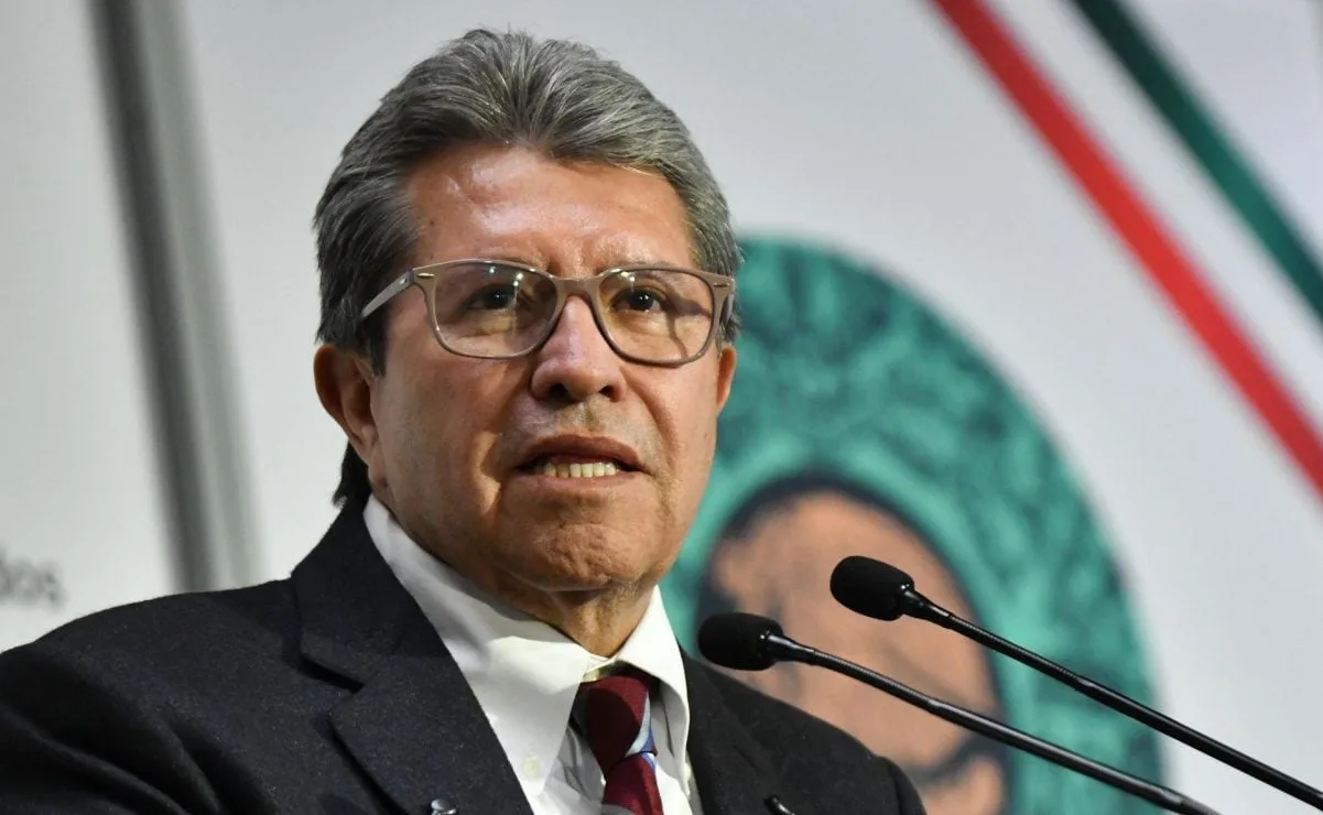Monreal veta escoltas armados en el pleno de San Lázaro