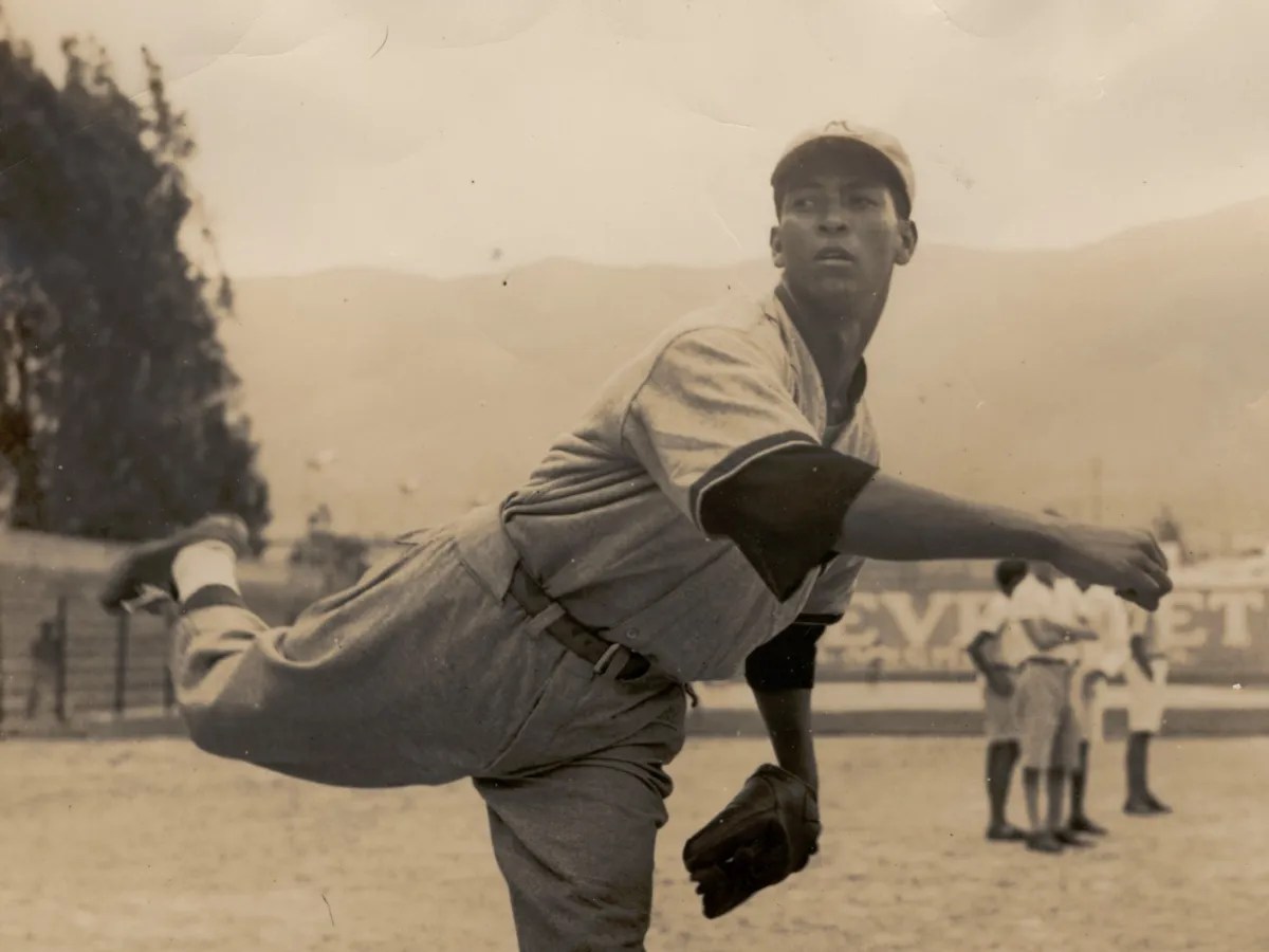 Peloteros criollos vibran en México desde 1943