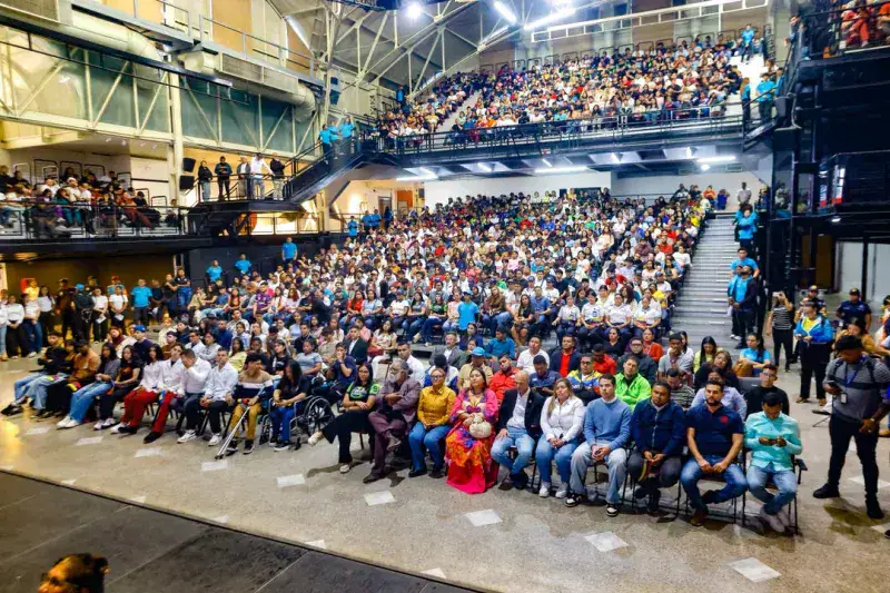 Gobernación del Zulia entrega Becas Jesús Enrique Lossada a 1.000 estudiantes de universidades públicas