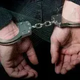 Bébete un combustible: padres detenidos tras intoxicación de su hijo