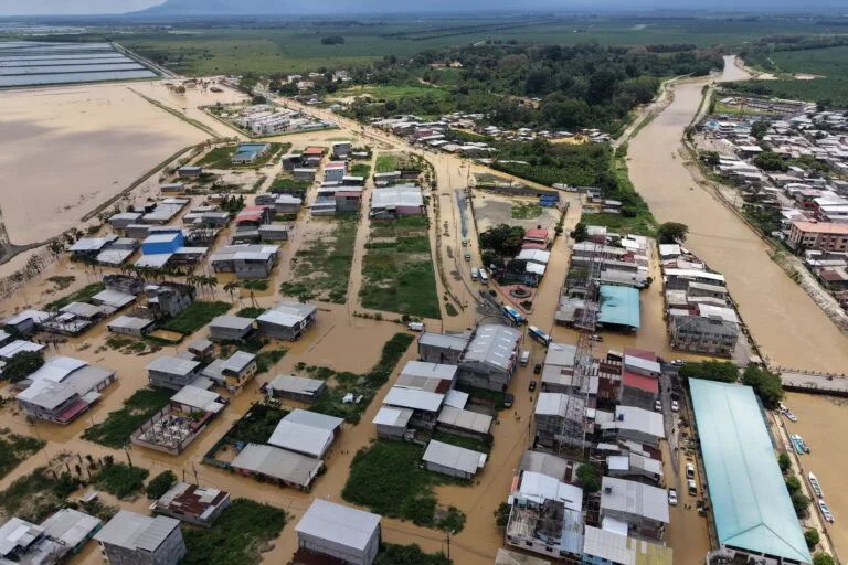 Ecuador alerta por un El Niño más fuerte desde 1997