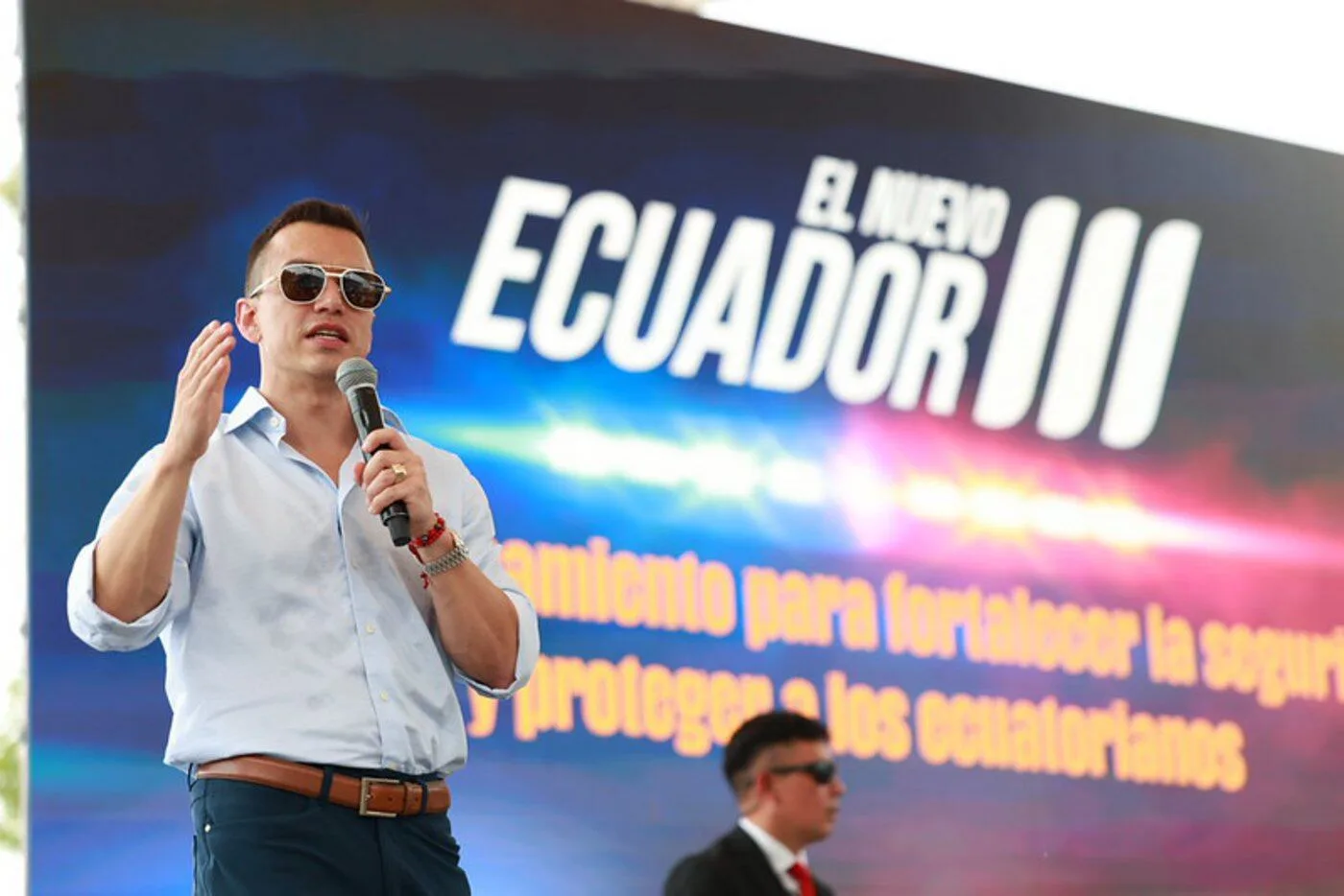 Noboa habla de Daule, el Quinto Puente y el superniño