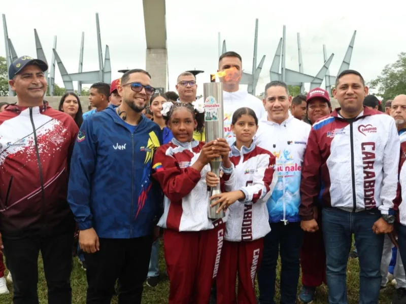 Arrancó en Carabobo el recorrido de la llama comunal