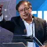 Petro pide calma y afirma que el escrutinio definirá al próximo presidente de Colombia
