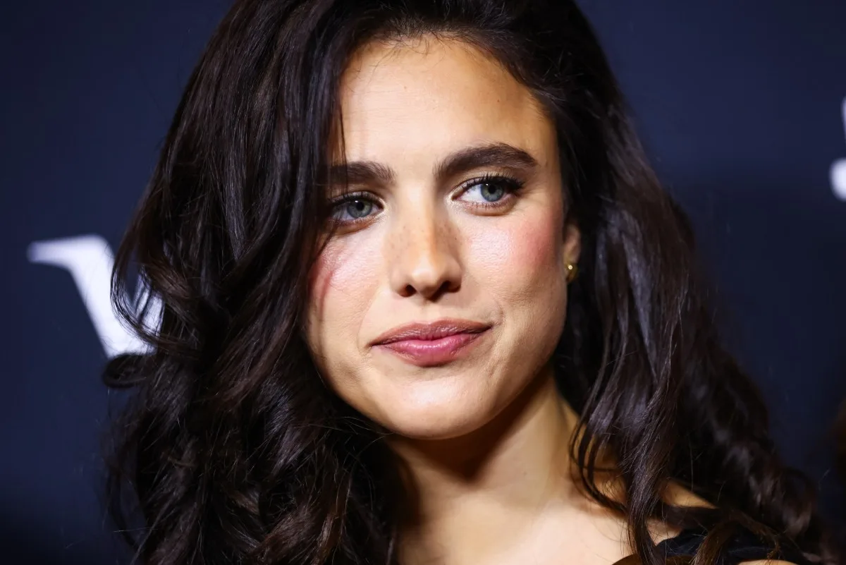 Margaret Qualley lidera apuestas para ser la nueva chica Bond