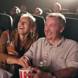 Ir al cine o al teatro podría retrasar el envejecimiento