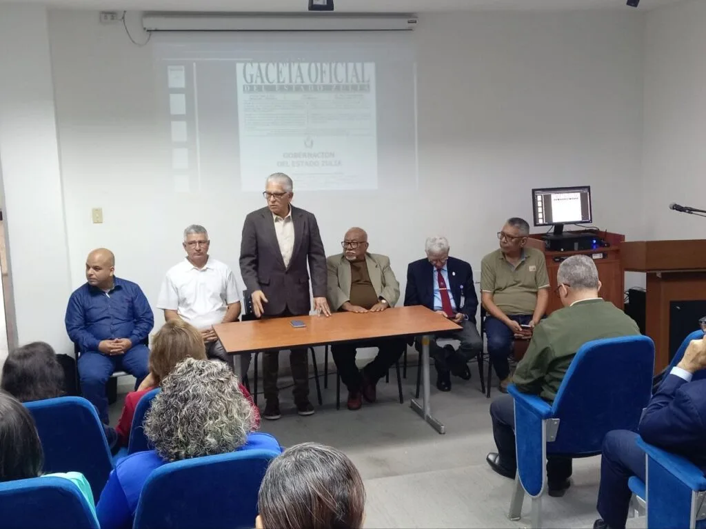 Zulia juramenta al jurado del premio regional a la academia