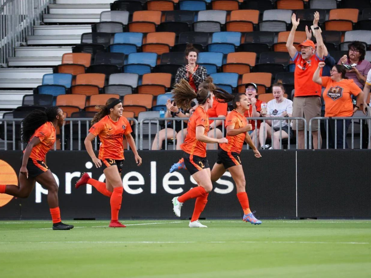 Bárbara Olivieri marca en triunfo de Houston Dash