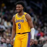 Bronny James asume su futuro en Lakers tras salida de su padre