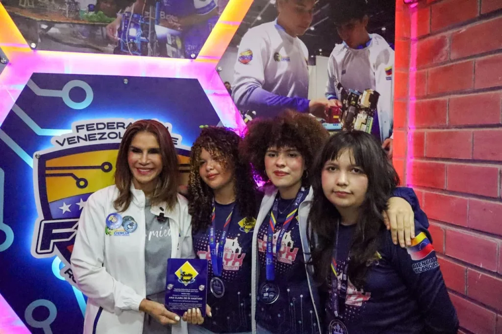 Cuatro equipos de Maracaibo avanzan a la final mundial de robótica