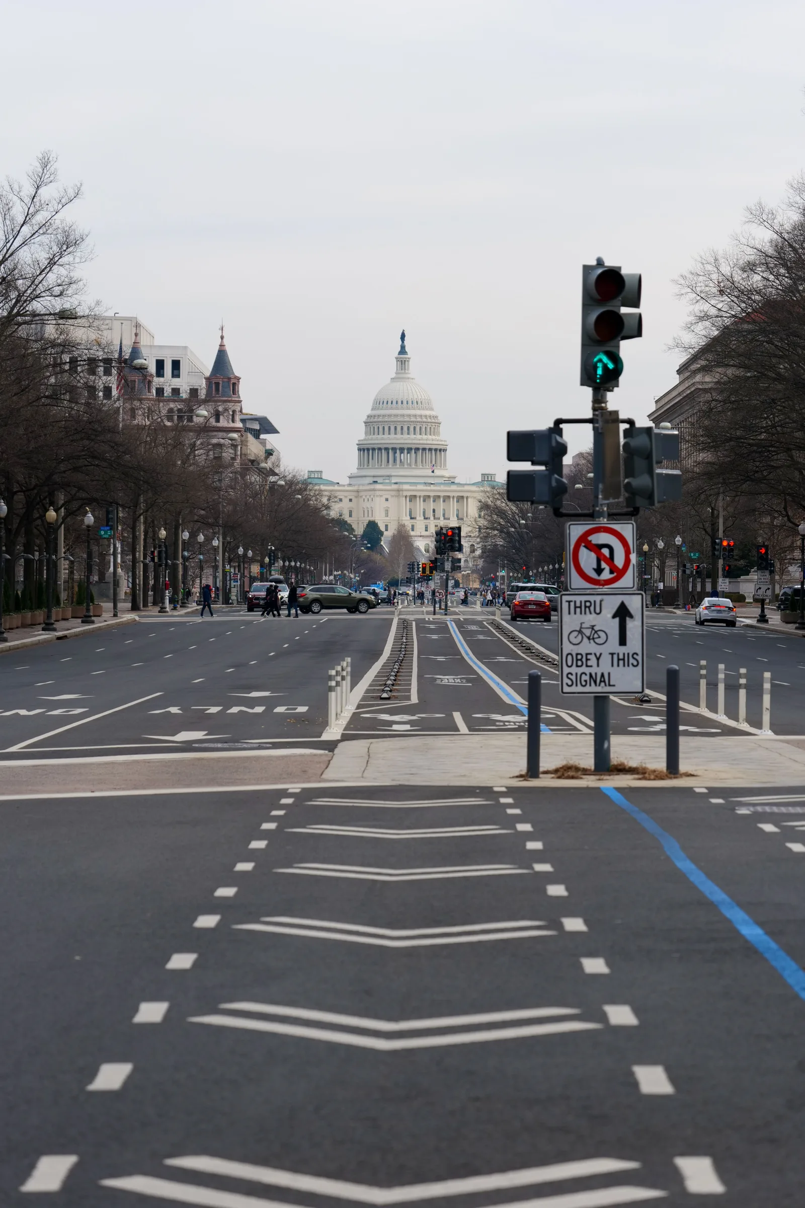 Vista del Capitolio de Estados Unidos desde la avenida Pensilvania, en Washington D. C.