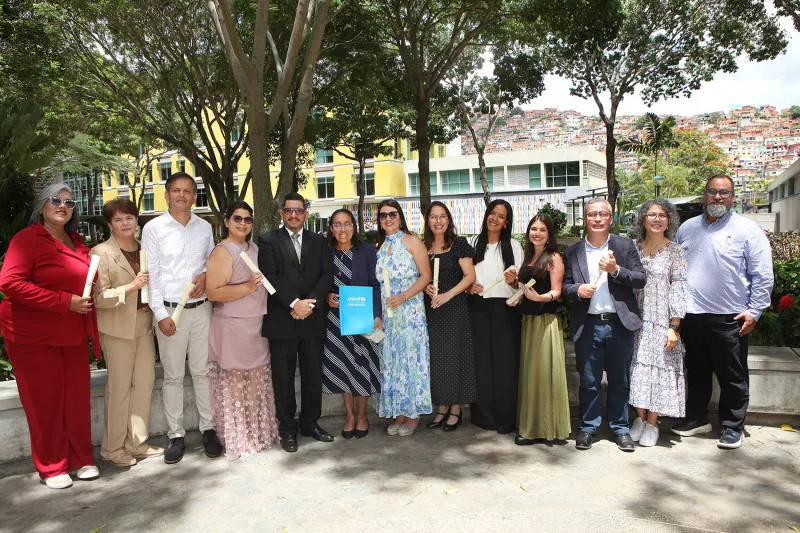 UCAB certificó a once egresados del PREA en niñez y adolescencia