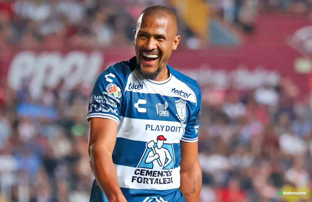 Salomón Rondón llega a 50 goles y rescata el empate para Pachuca