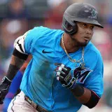¡Histórico! Luis Arráez bateó la escalera