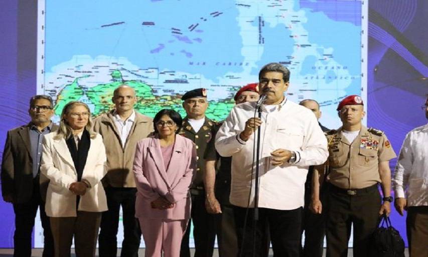 Maduro agradece a Ali "por su franqueza" en la reunión en San Vicente