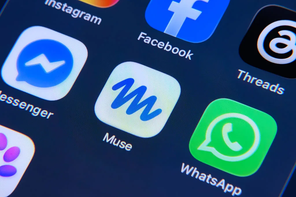 La nueva inteligencia artificial de Meta debuta entre descargas récord