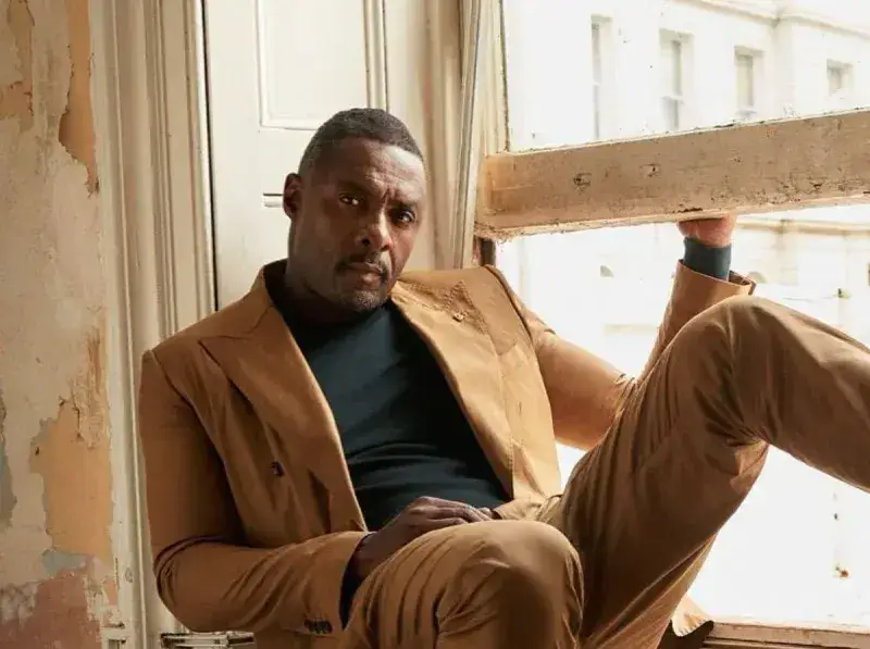 Idris Elba descarta ser James Bond por la forma en que fue escrito el personaje