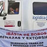 Bloqueos de transportistas paralizan vías en 27 estados de México