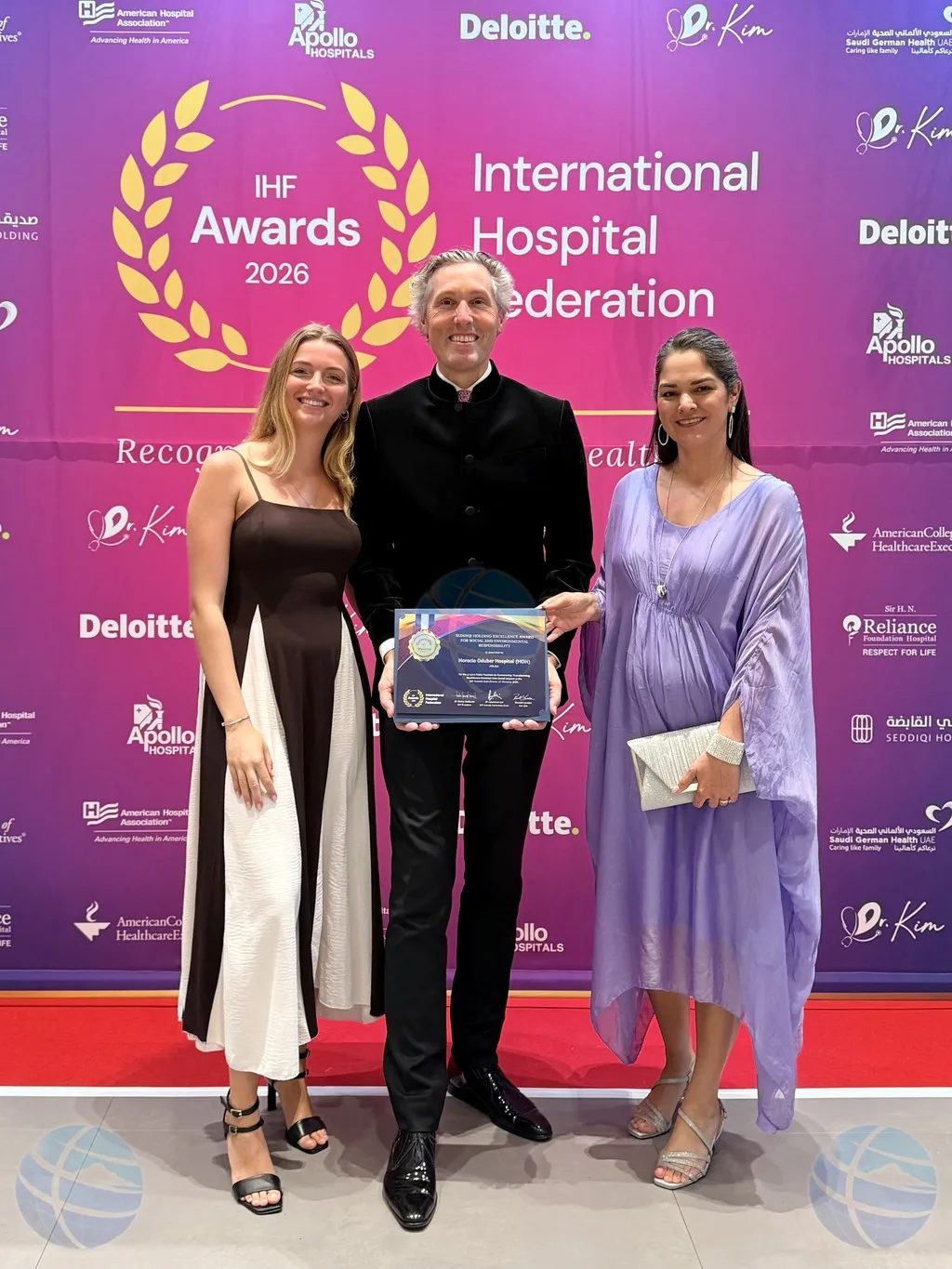 Hospital de Aruba recibe mención por apoyar a comunidades