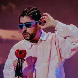 Bad Bunny logra su top 10 número 28 en Latin Airplay con "Mónaco"