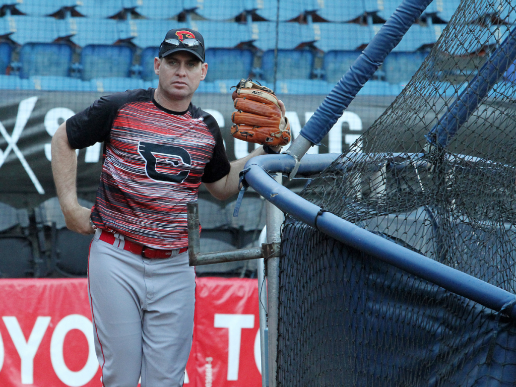 Cardenales anuncia la salida de Carlos Mendoza